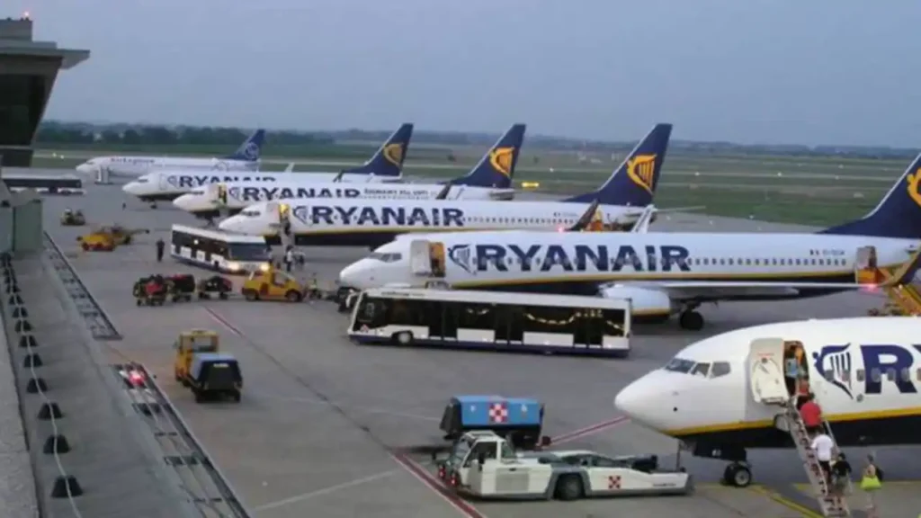 flotila lietadiel ryanair na letisku Bratislava